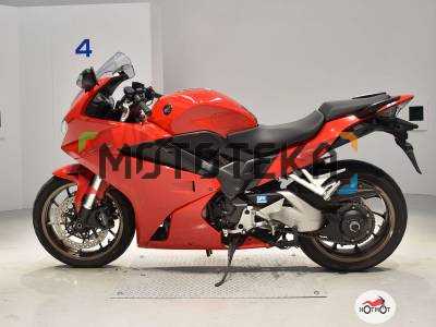Мотоцикл HONDA VFR 800 2017, Красный пробег 33913